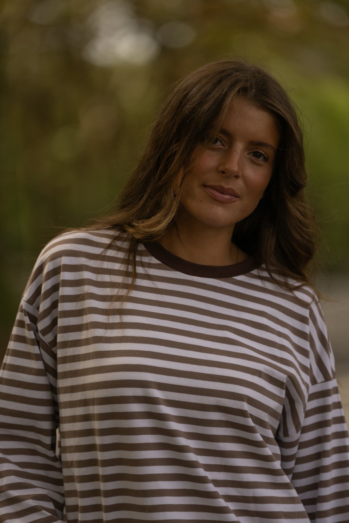 Longsleeve riscas Castanho
