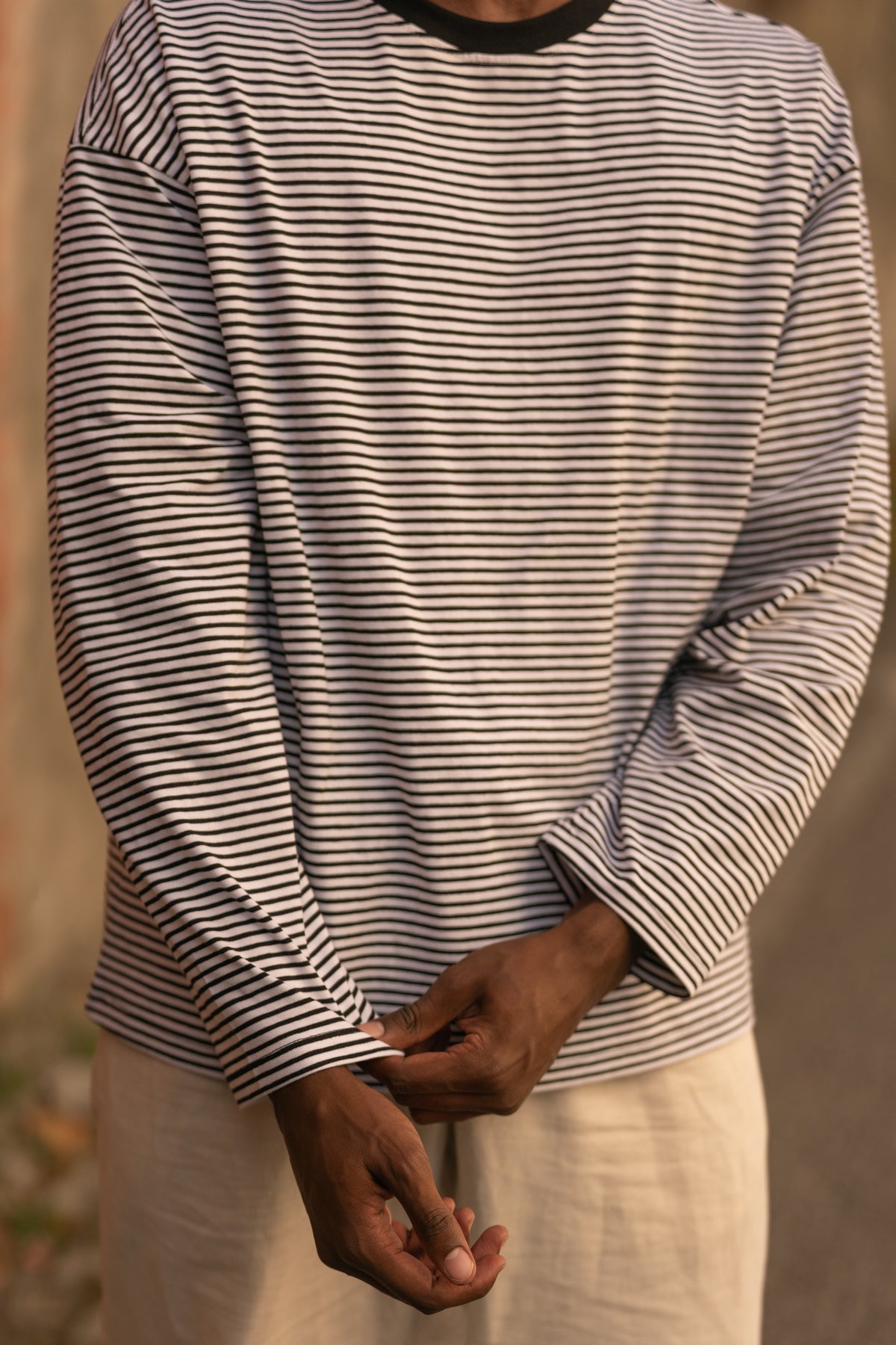 Longsleeve riscas Pretas