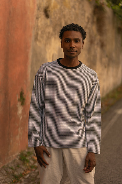 Longsleeve riscas Pretas